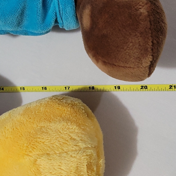 Disney Store official stuffed animals.  Medium 16 to 20 in. ST 2 - Picture 15 of 15